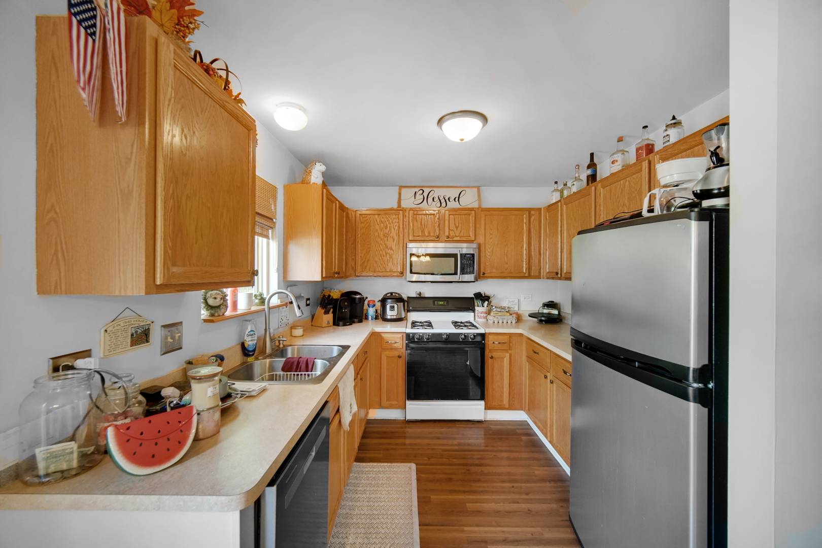 2208 Cherry Ridge DR, Plainfield, IL 60586