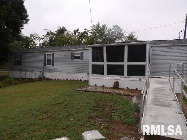 1014 Beulah ST, Eldorado, IL 62930