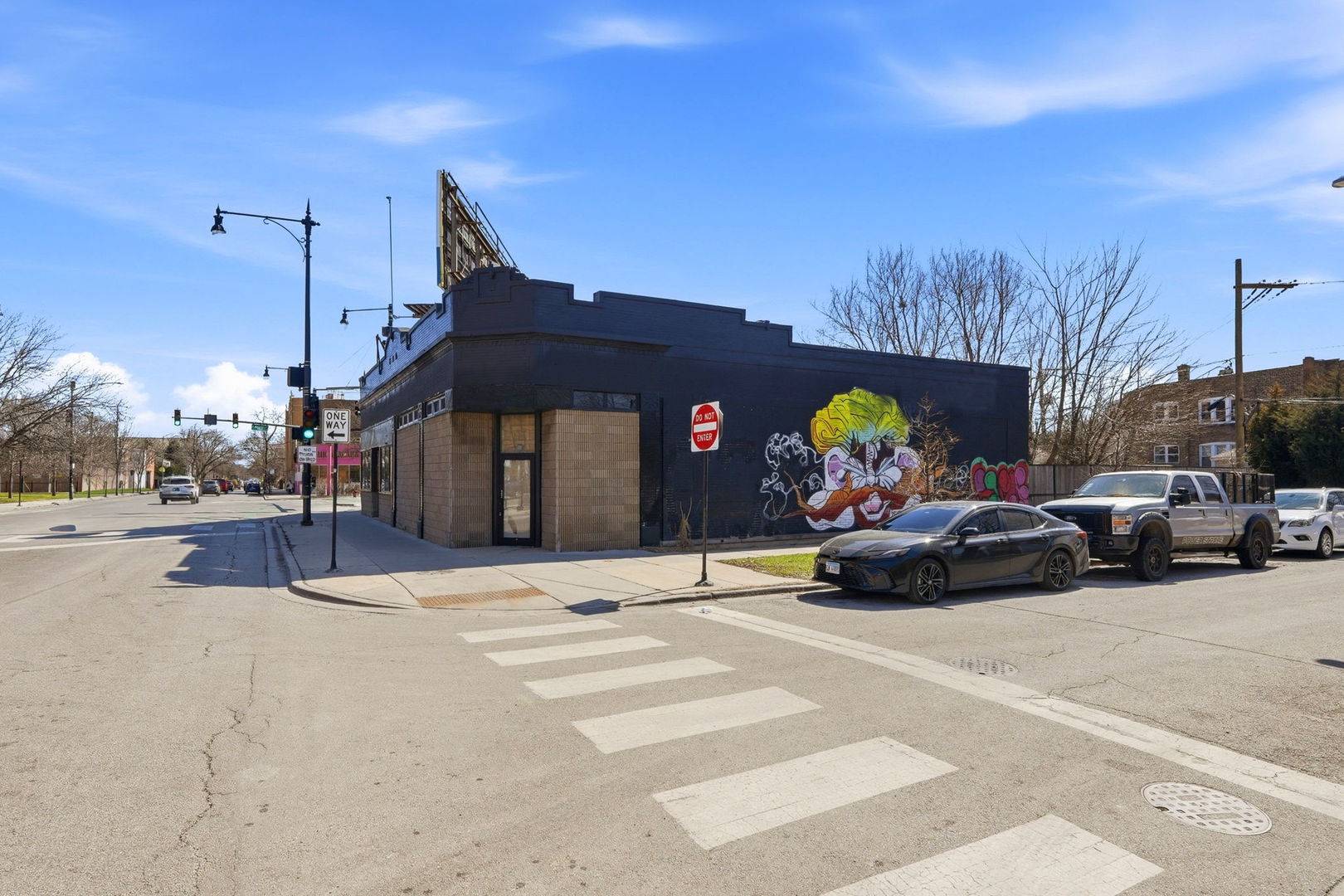3596 N Milwaukee AVE, Chicago, IL 60641