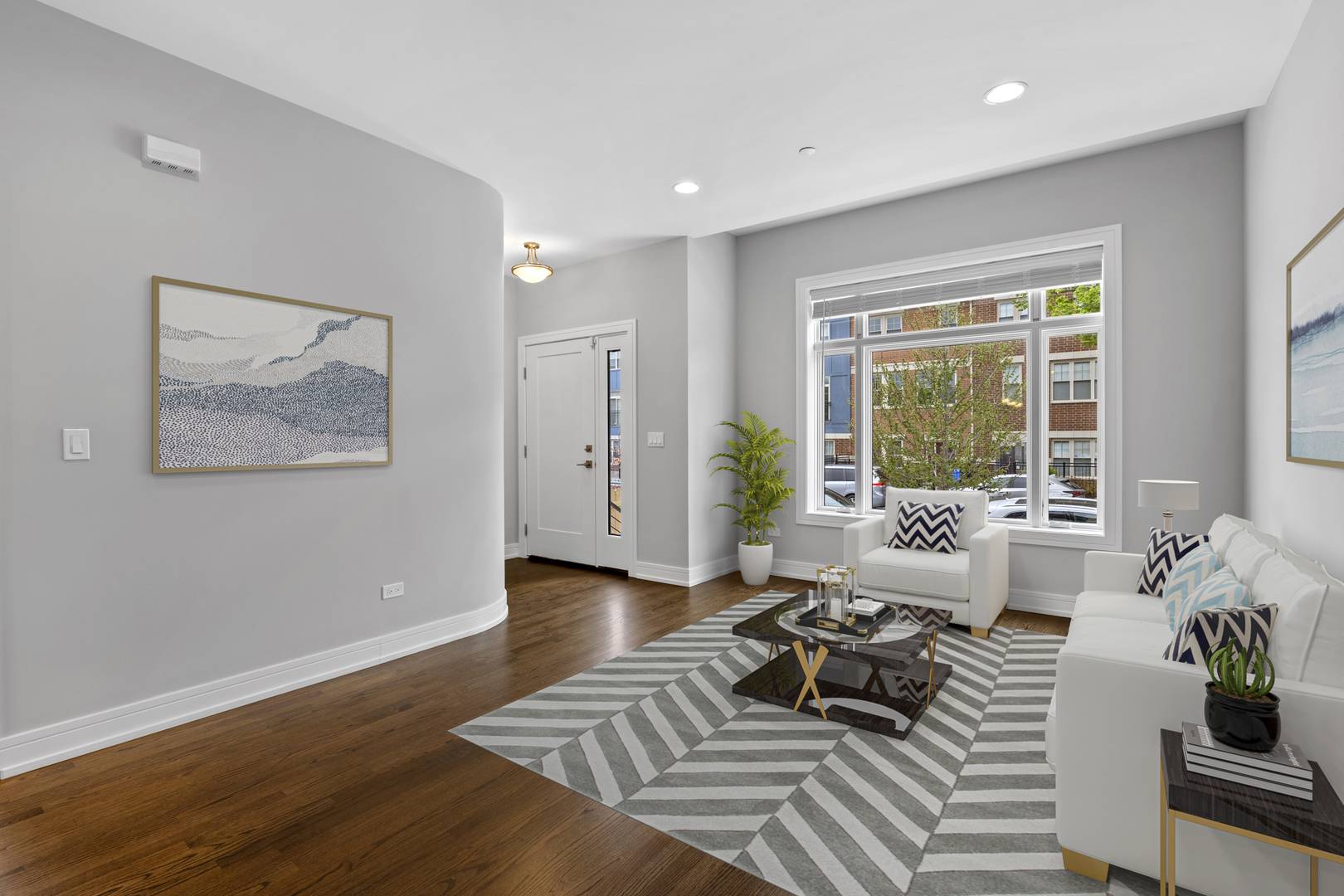 3231 S Shields AVE, Chicago, IL 60616