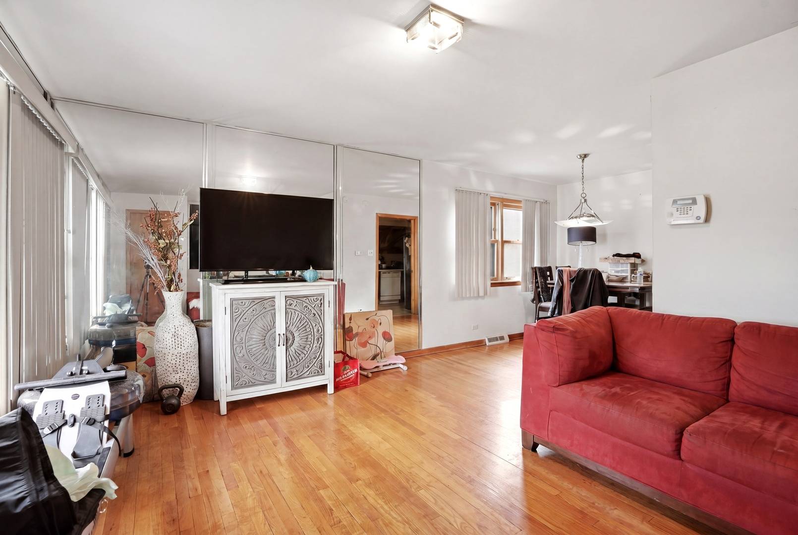 10148 S Peoria ST, Chicago, IL 60643
