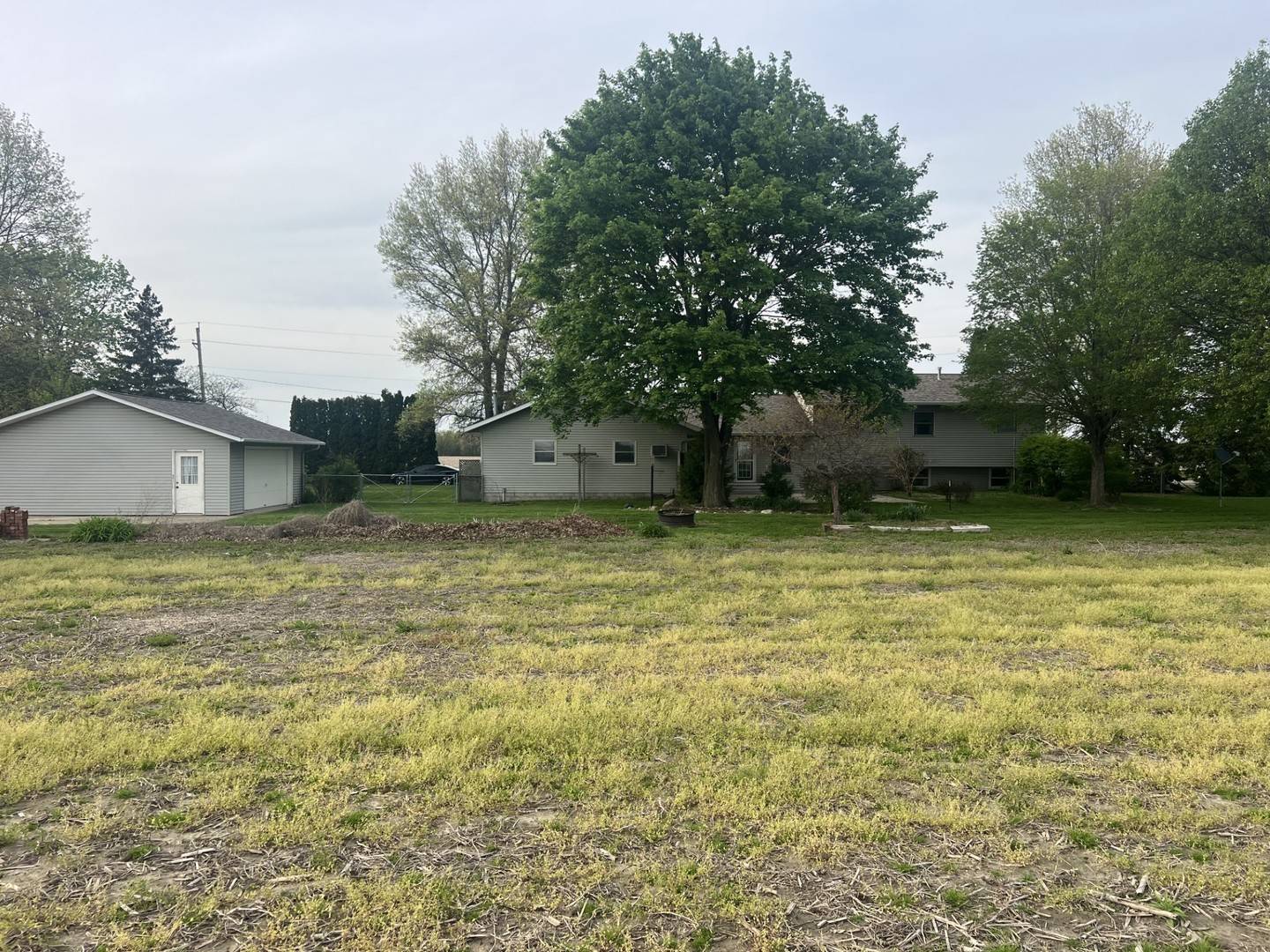 10093 Wolf RD, Geneseo, IL 61254