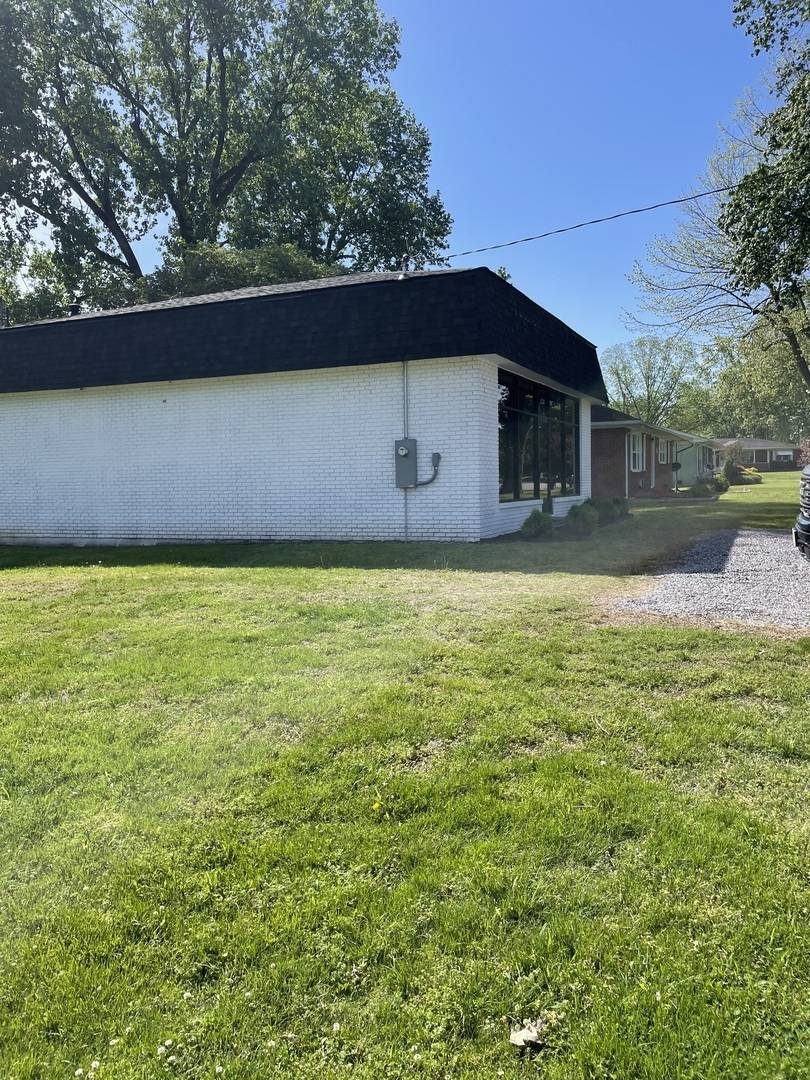 20 Jon ST, Metropolis, IL 62960