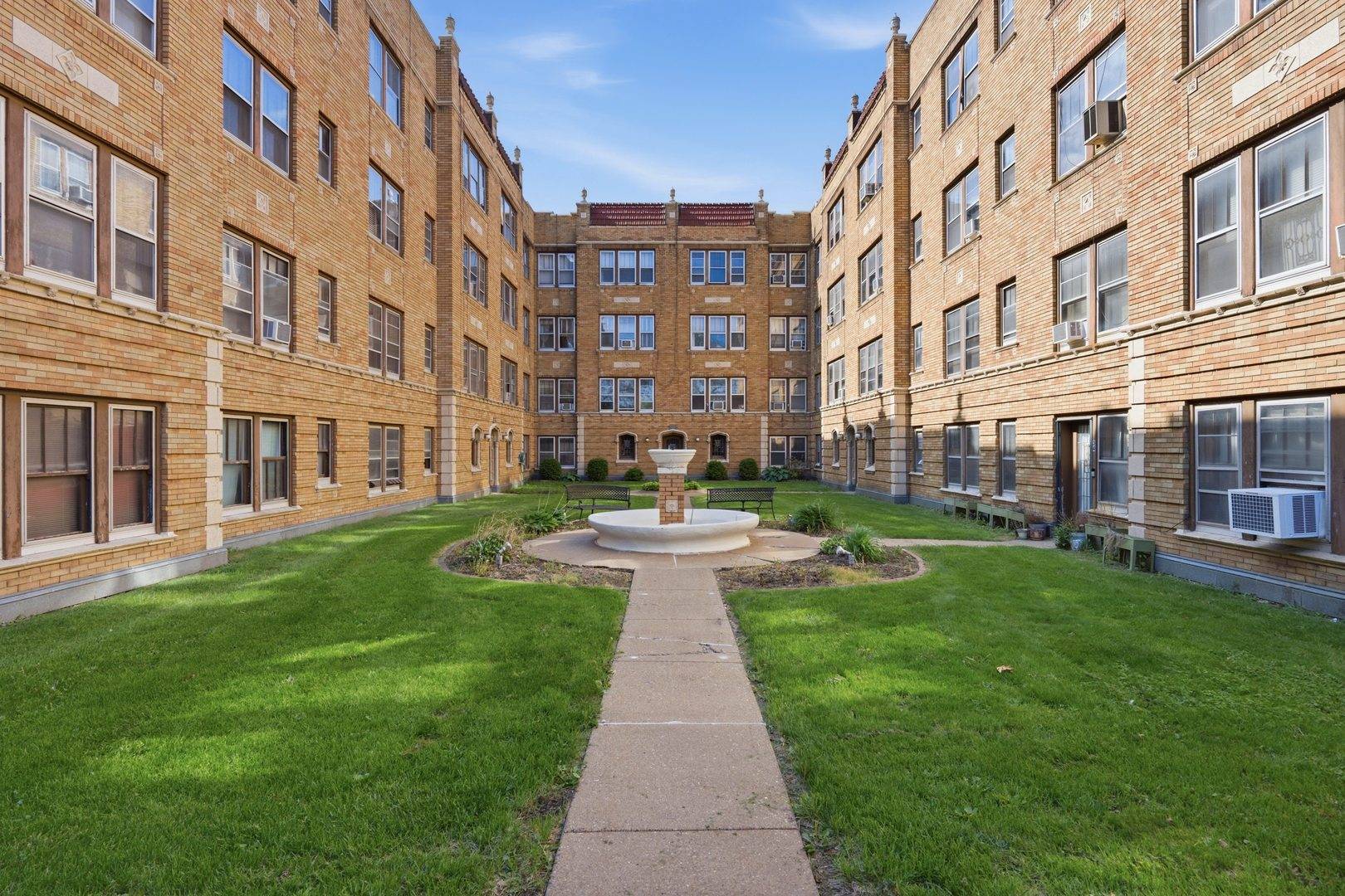 1622 18TH AVE #24, Rock Island, IL 61201