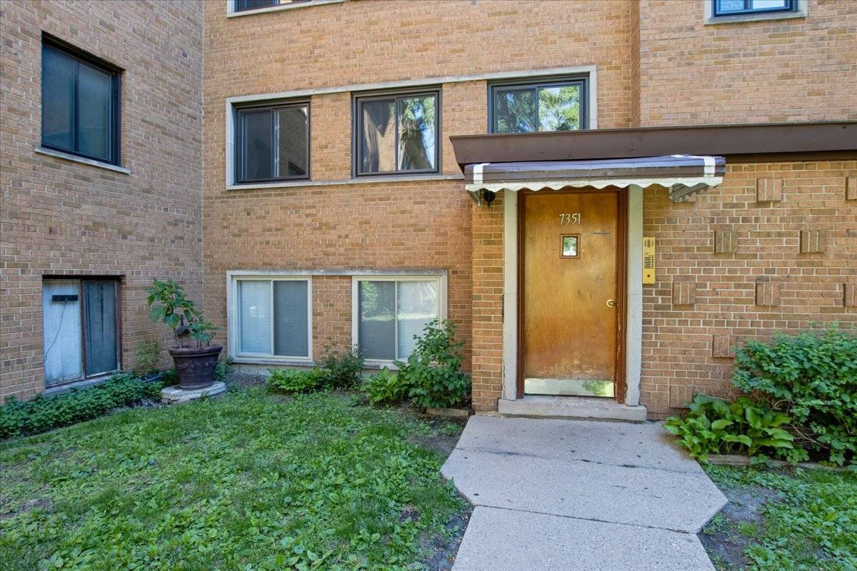 7351 N Ridge BLVD #1A, Chicago, IL 60645