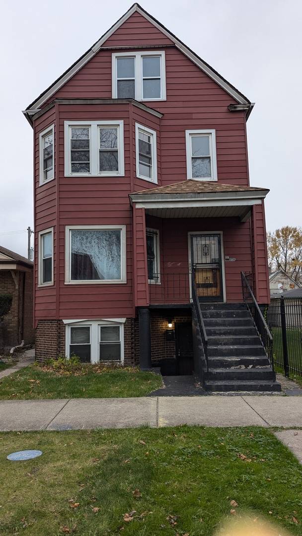 8112 S Exchange AVE, Chicago, IL 60617