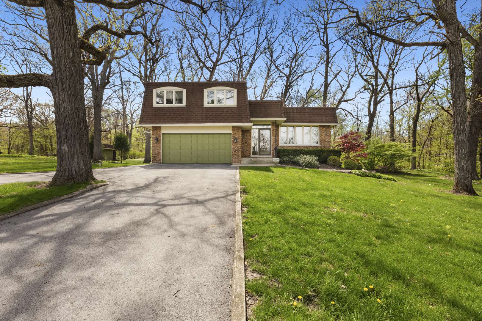 2065 E Exchange ST, Crete, IL 60417