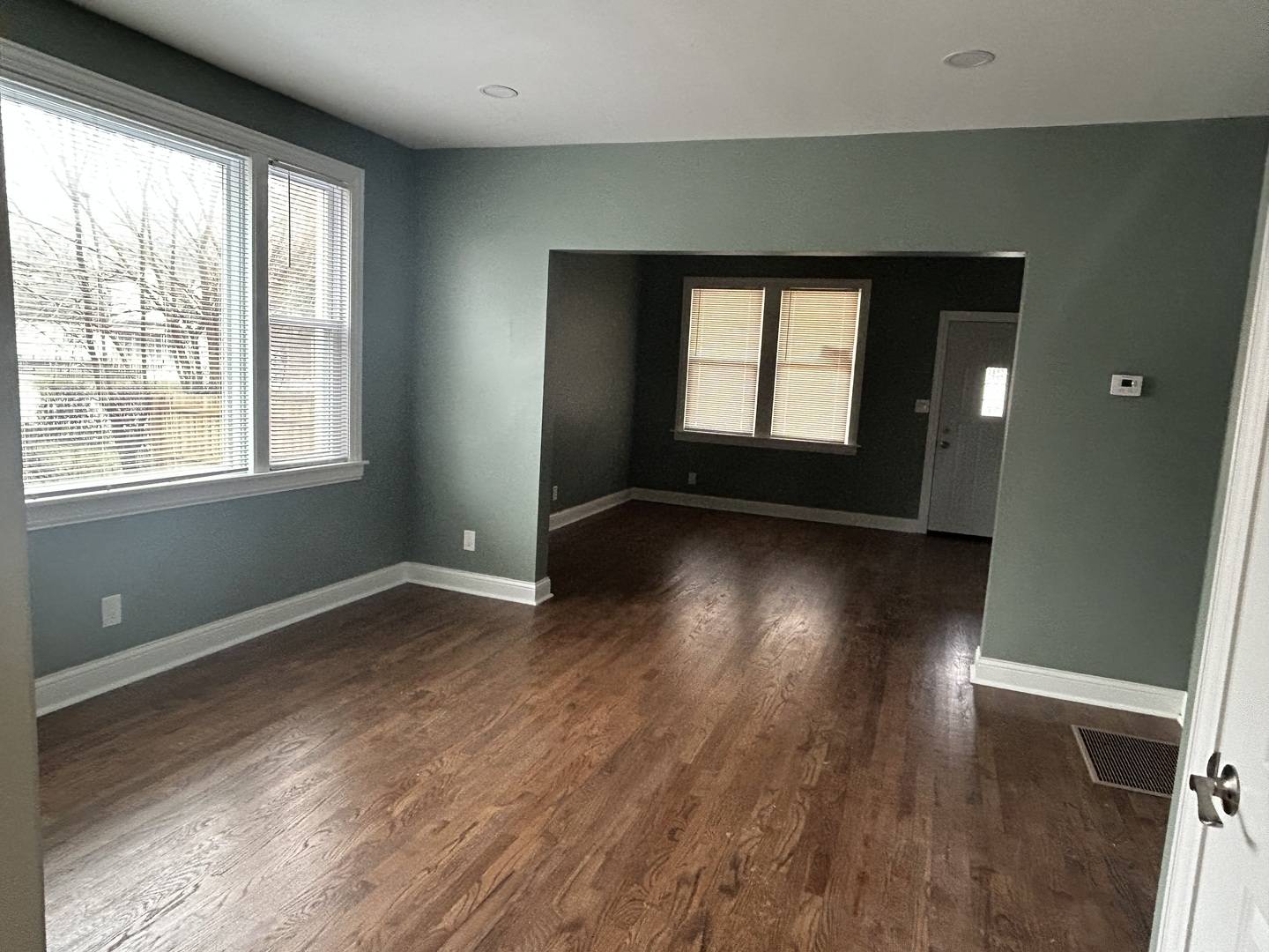 419 E 22nd ST, Chicago Heights, IL 60411