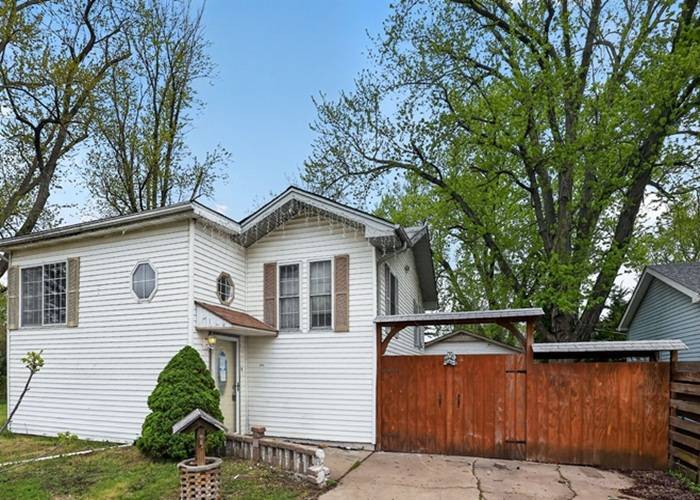 25174 W Claridan AVE, Antioch, IL 60002