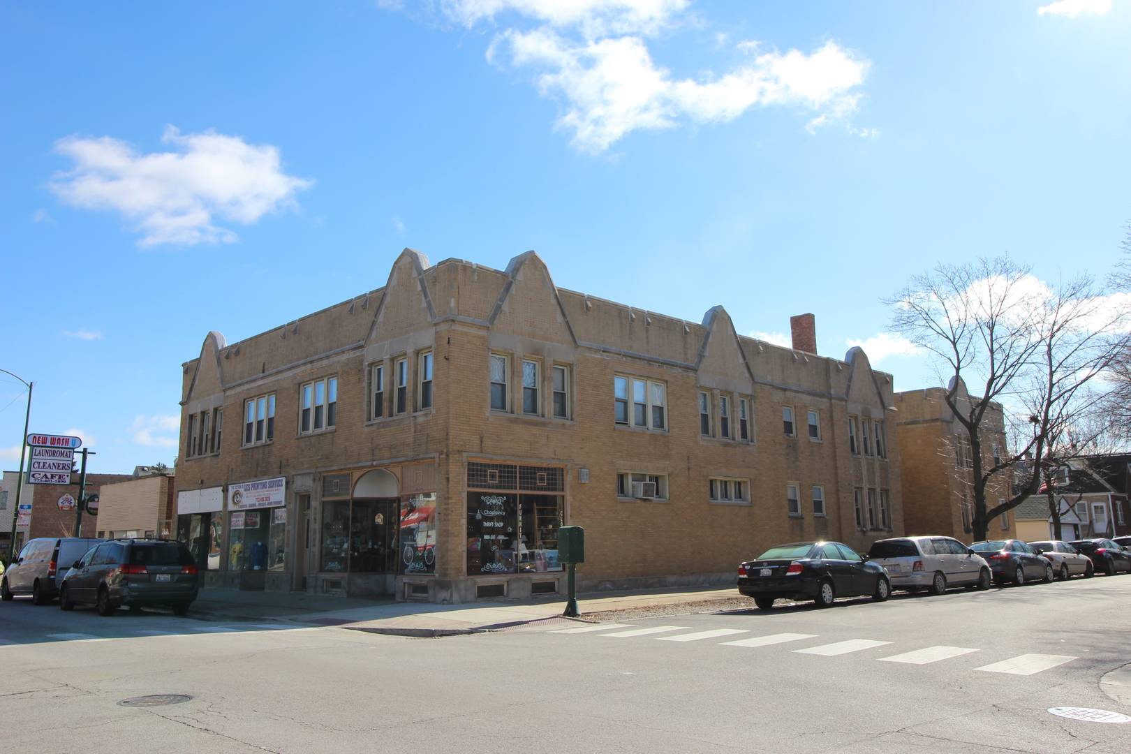 6057 W Addison ST, Chicago, IL 60634