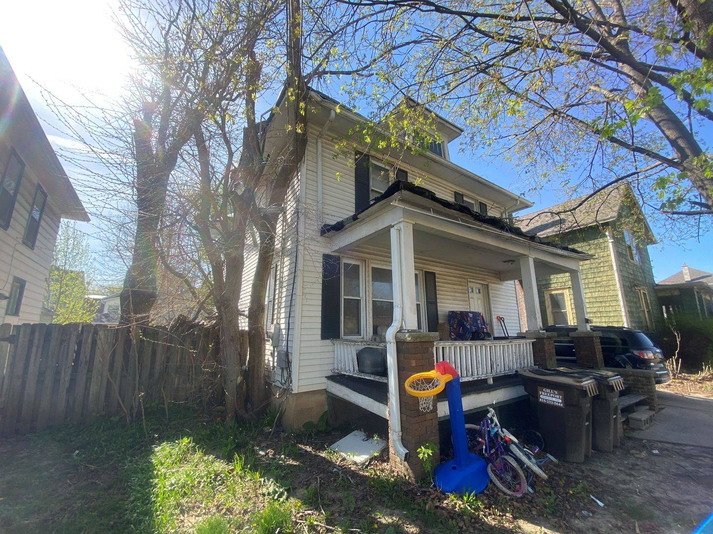 1216 S Rotzler AVE, Freeport, IL 61032