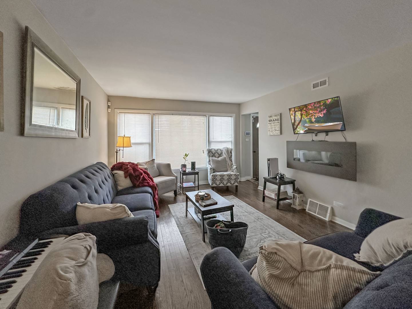 14522 S Marquette AVE, Burnham, IL 60633