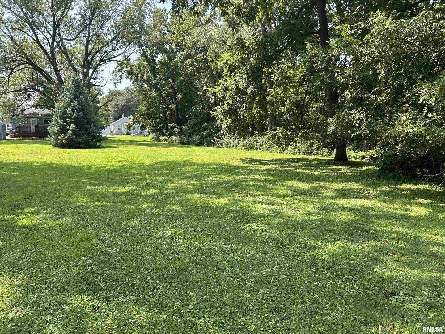 339 28TH AVE, East Moline, IL 61244