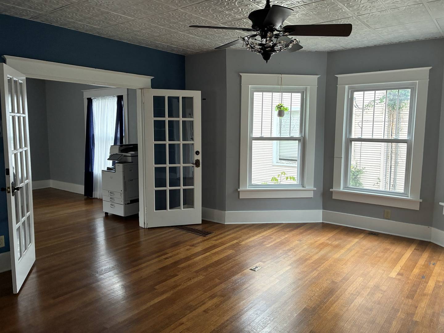 2003 Broadway ST, Mt Vernon, IL 62864