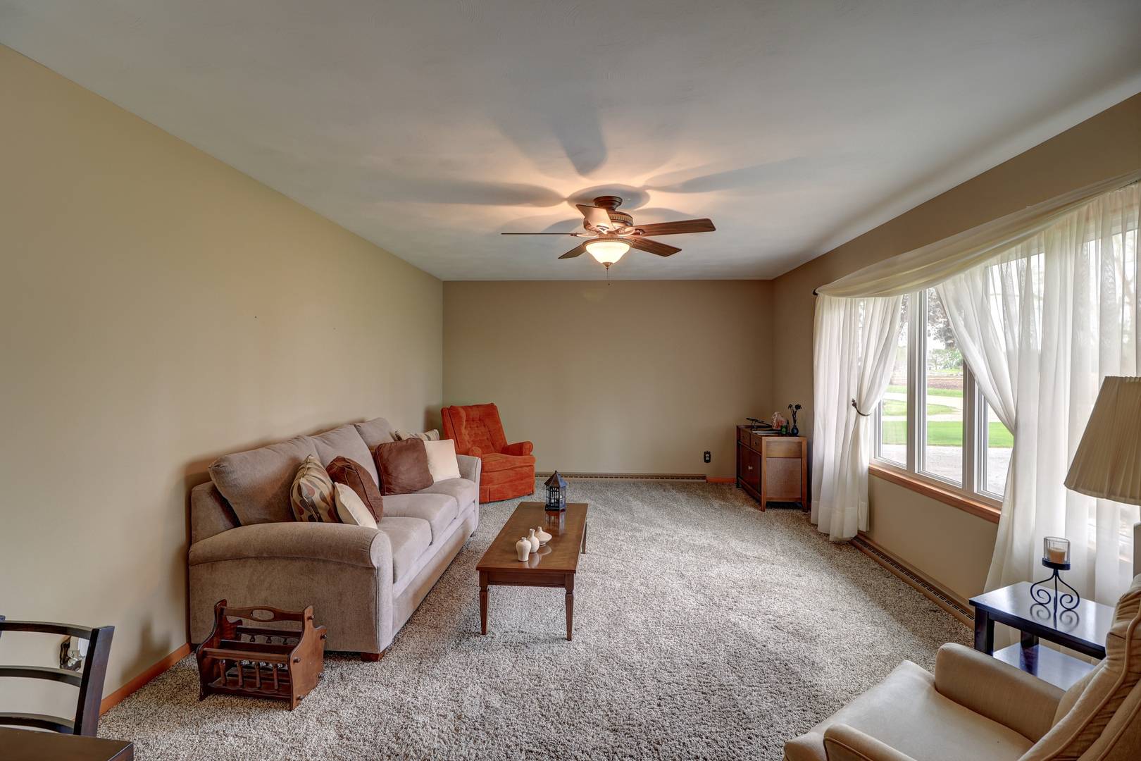310 E 3rd ST, Tampico, IL 61283