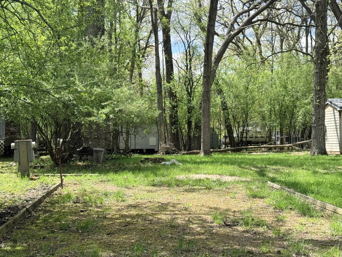 17-3 Woodhaven Lakes, Sublette, IL 61367