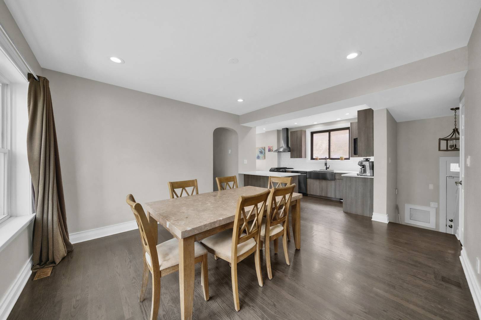 3359 N Oak Park AVE, Chicago, IL 60634