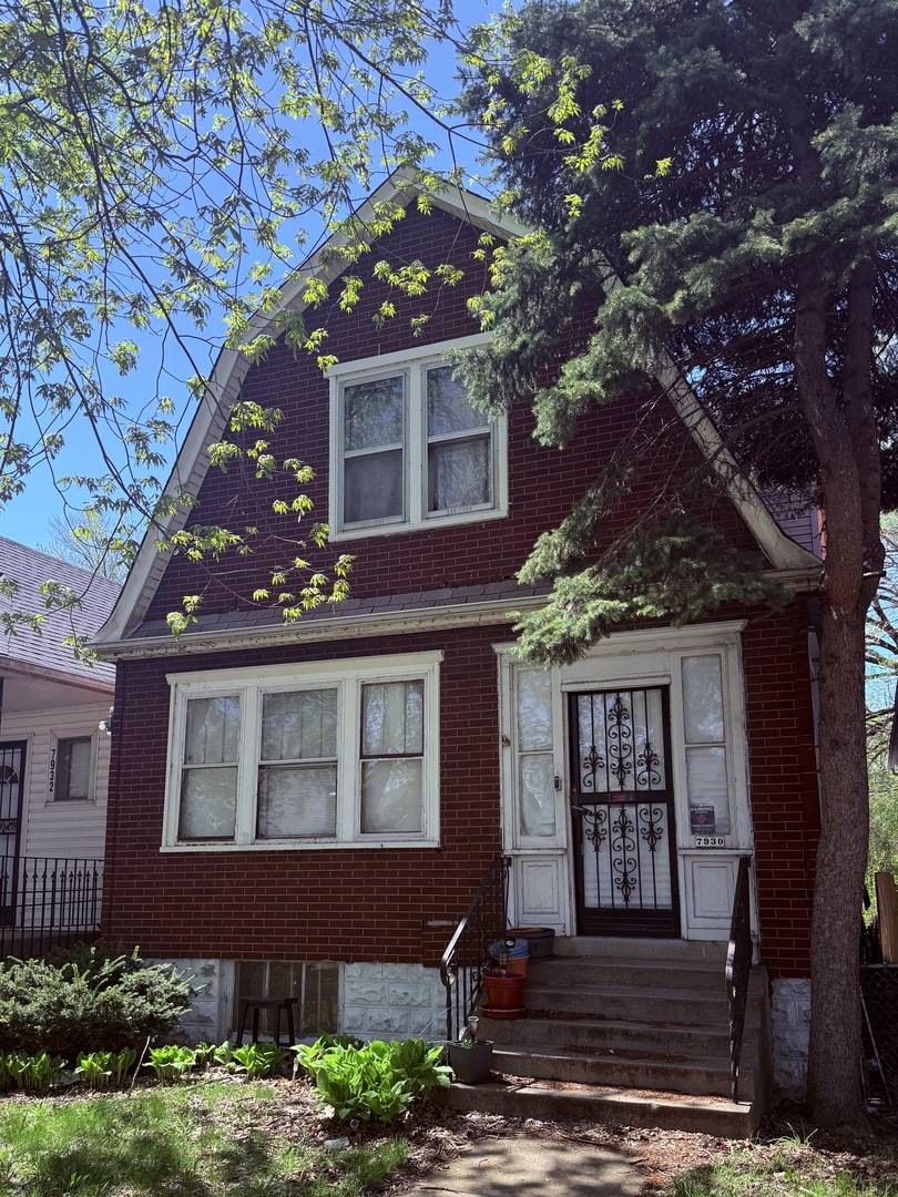 7930 S Muskegon AVE, Chicago, IL 60617
