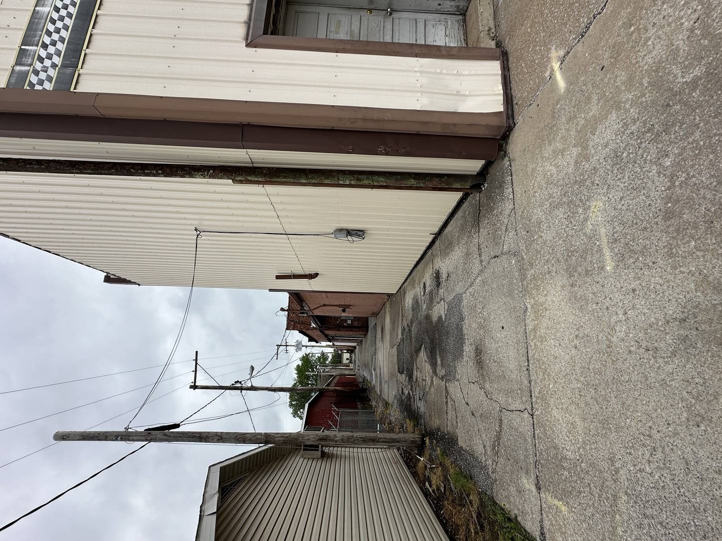 1 West Main ST, Duquoin, IL 62832