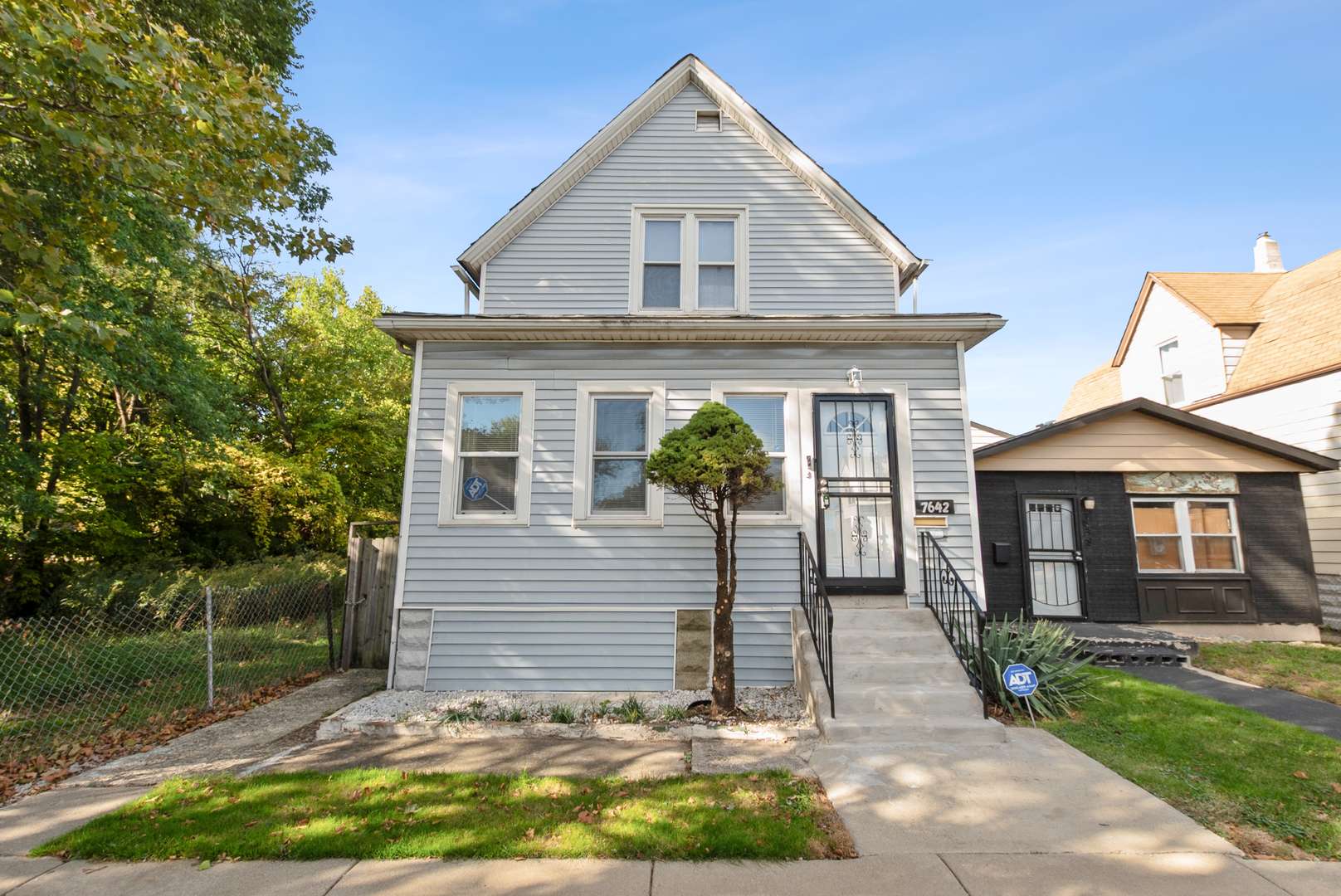 7642 S Dante AVE, Chicago, IL 60619