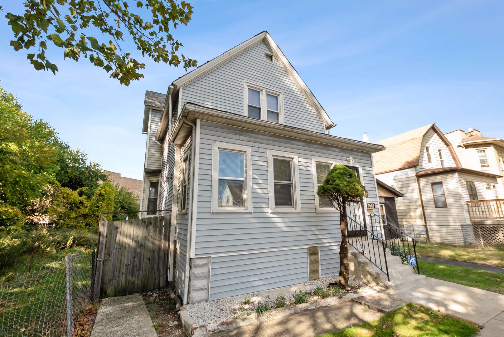 7642 S Dante AVE, Chicago, IL 60619