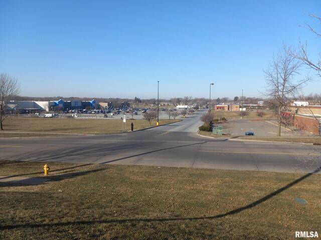 0 West Kimberly RD, Davenport, IA 52806