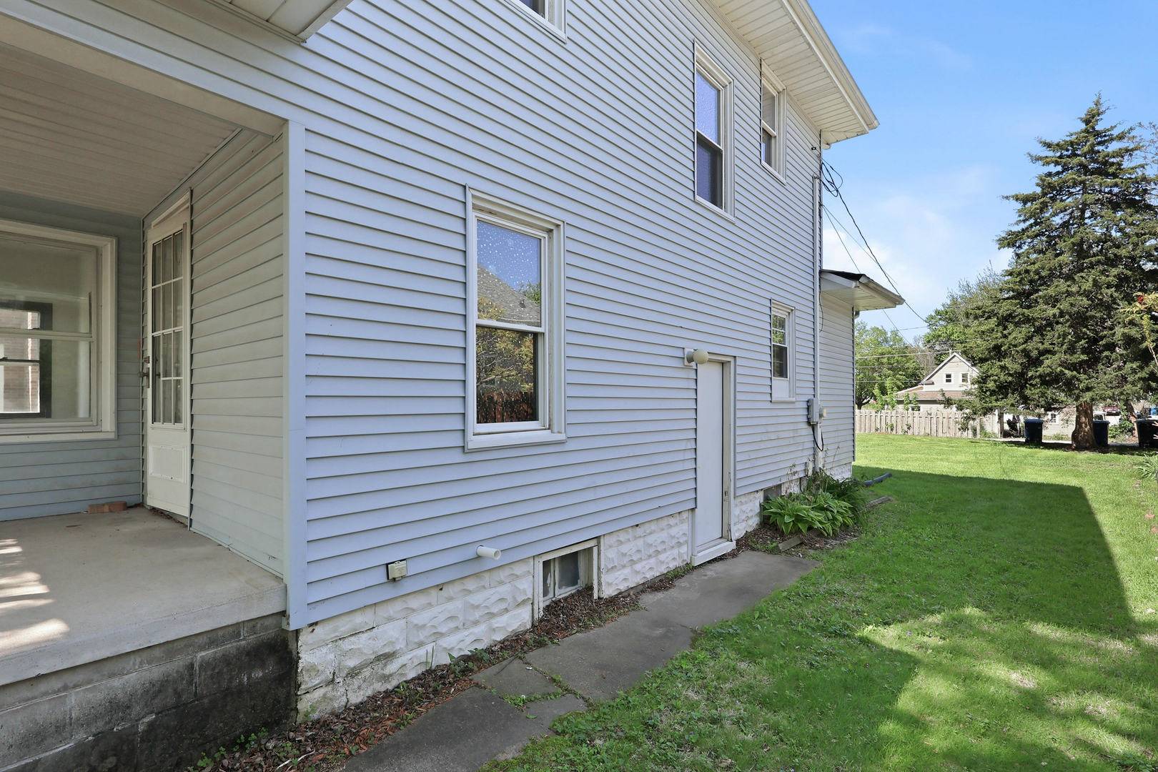 1536 35th ST, Rock Island, IL 61201