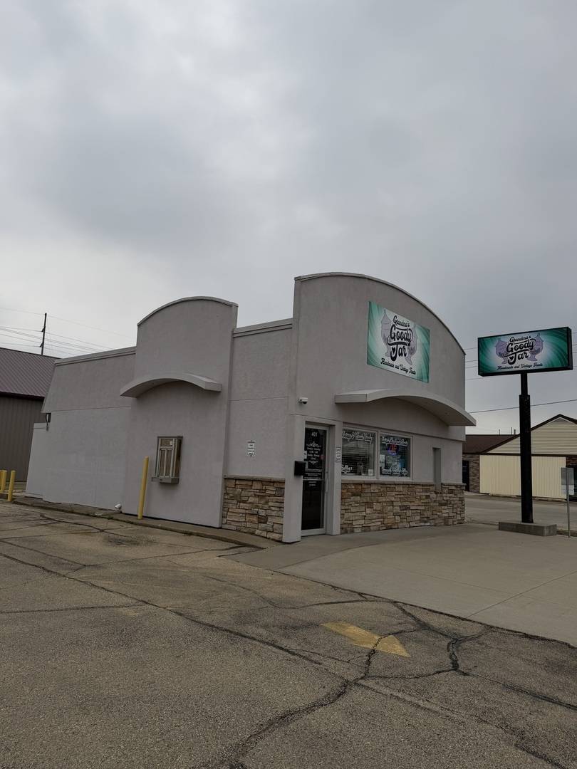 401 N 2nd ST, Clinton, IA 52732