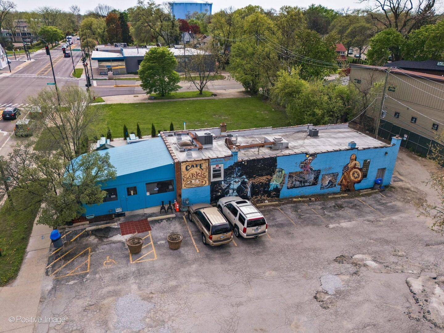 2632 Gross Point RD, Evanston, IL 60201