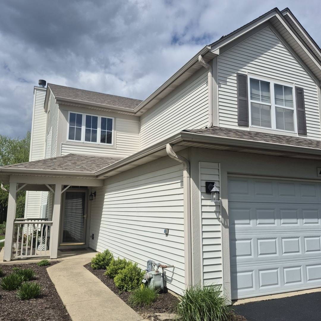 477 Peregrine Pkwy #D, Bartlett, IL 60103
