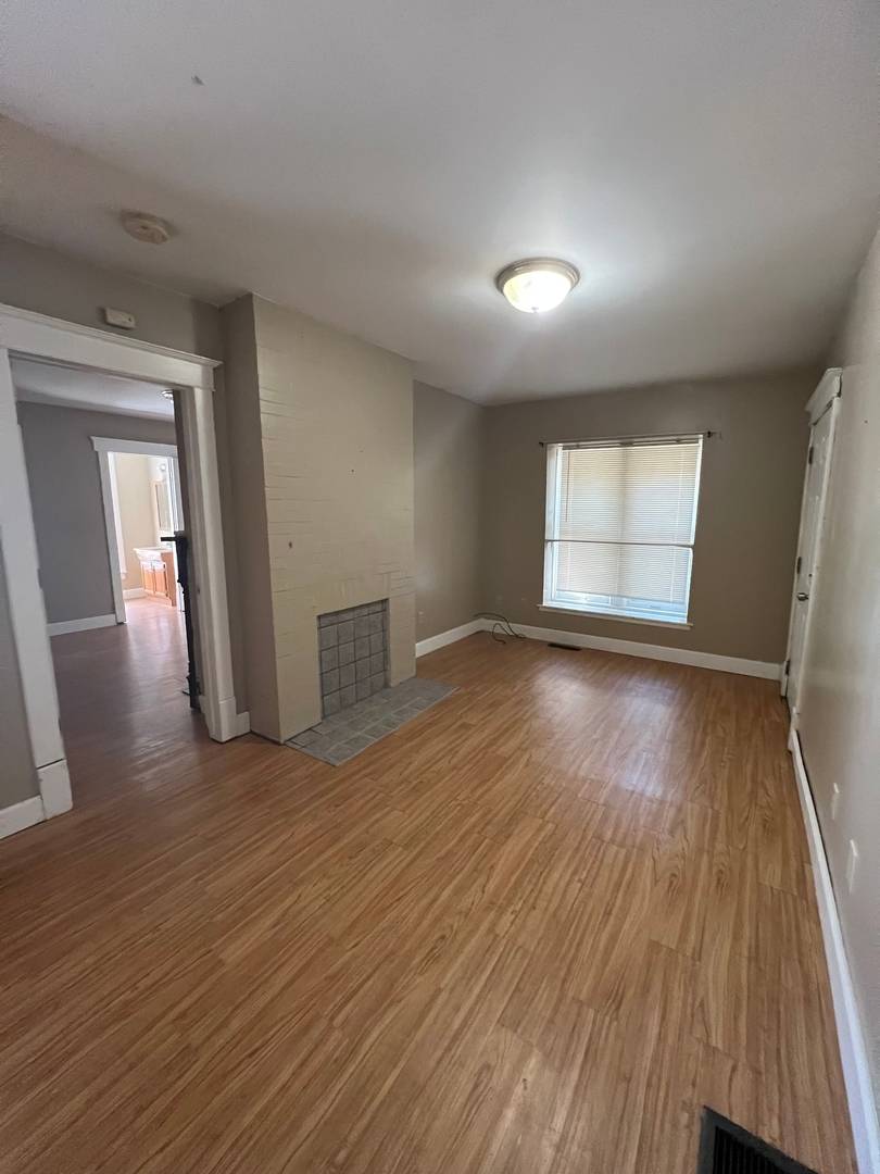 929 Bridge AVE, Davenport, IA 52803