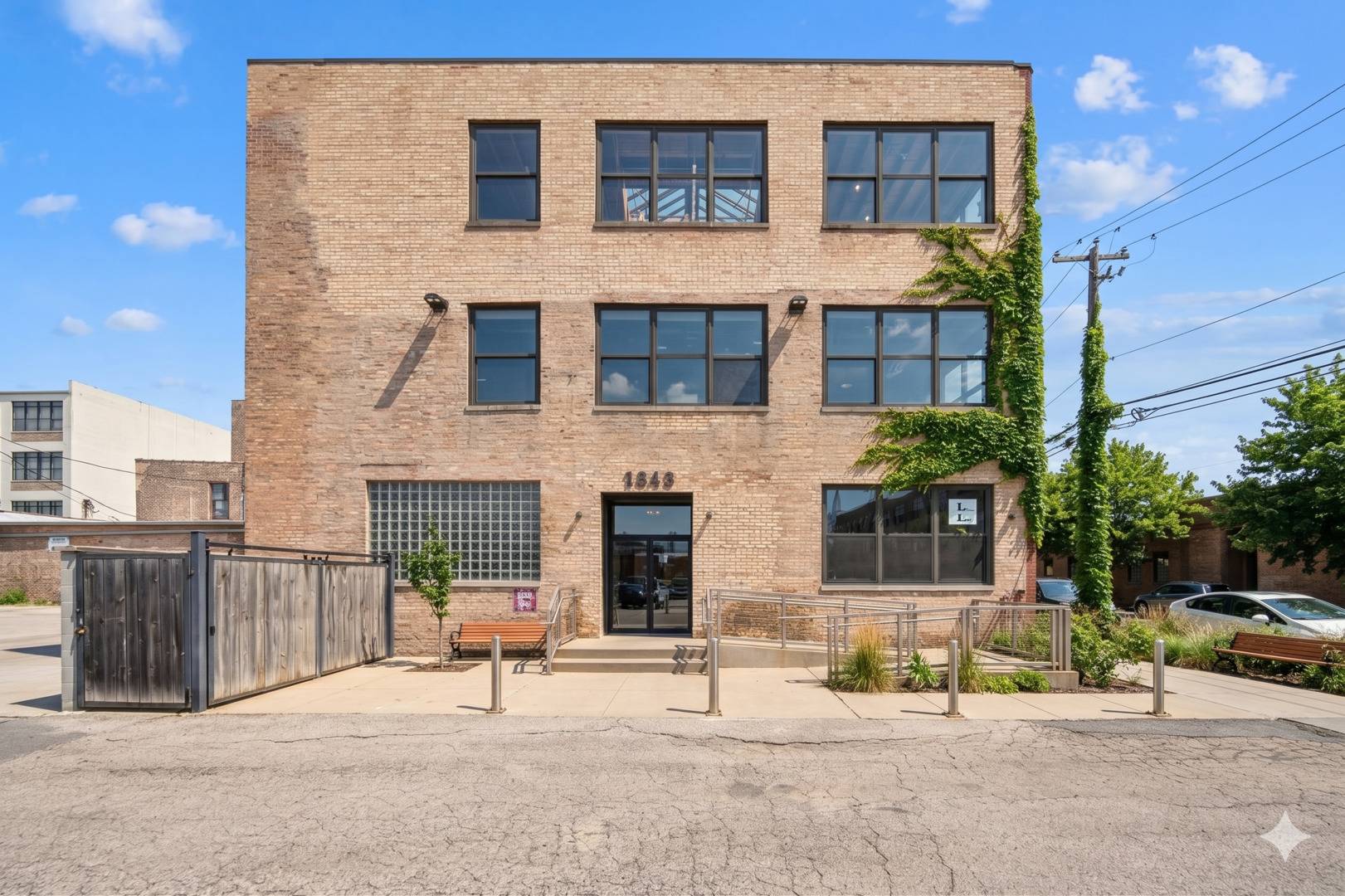 1843 W Hubbard ST #1A, Chicago, IL 60622