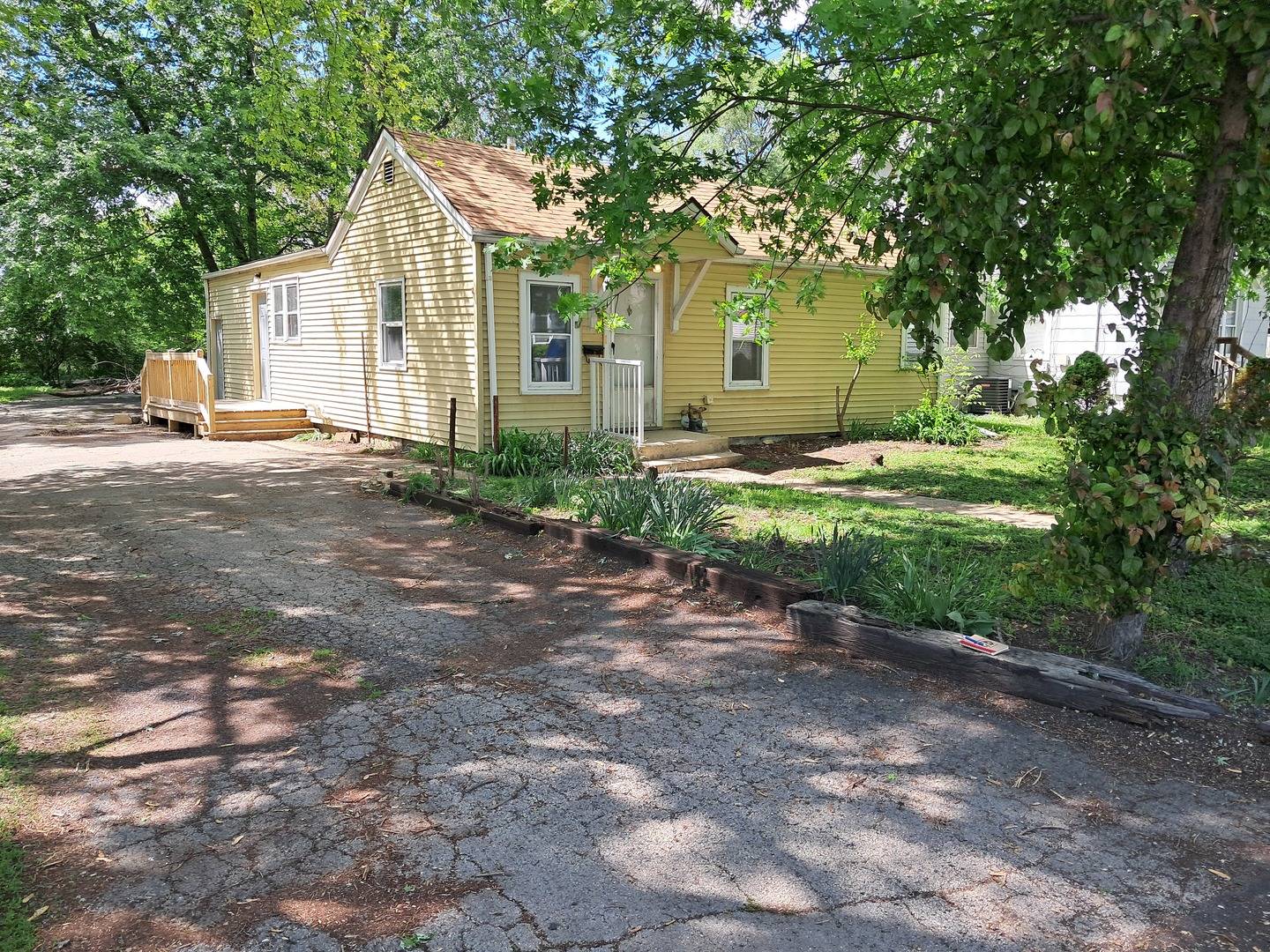 21 Wilson AVE, Joliet, IL 60433