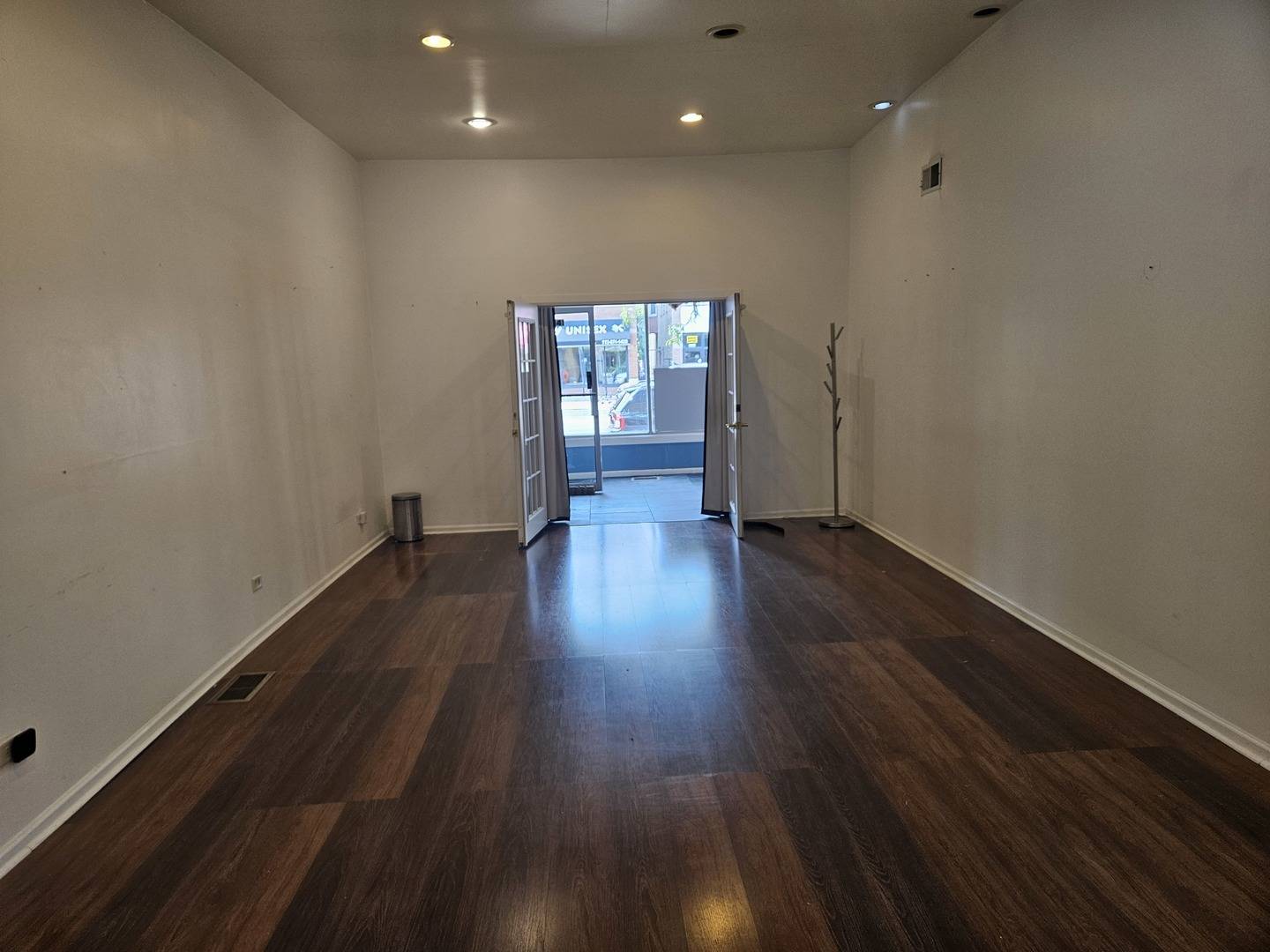 4541 N Western AVE, Chicago, IL 60625