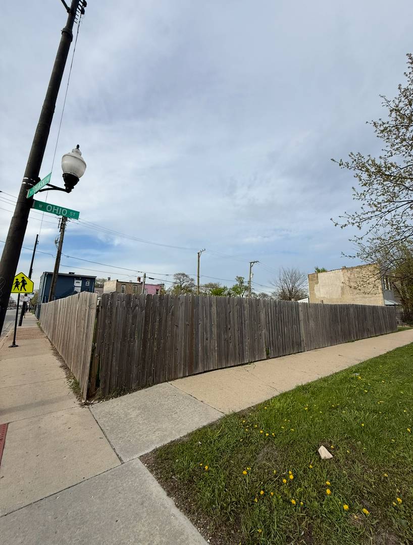 3964 W Ohio ST, Chicago, IL 60624