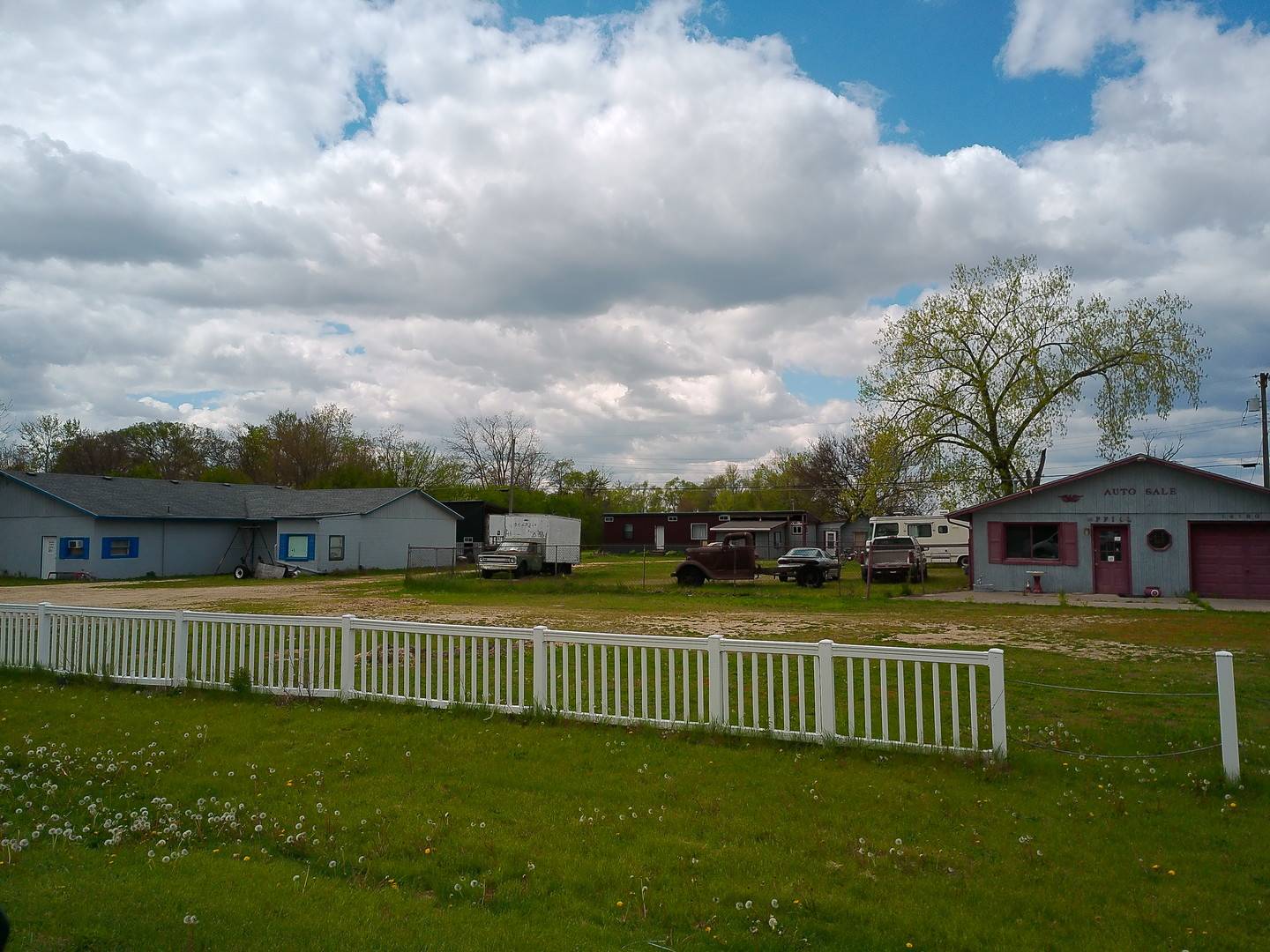 14178,14190,14192 Dearborn AVE, South Beloit, IL 61080