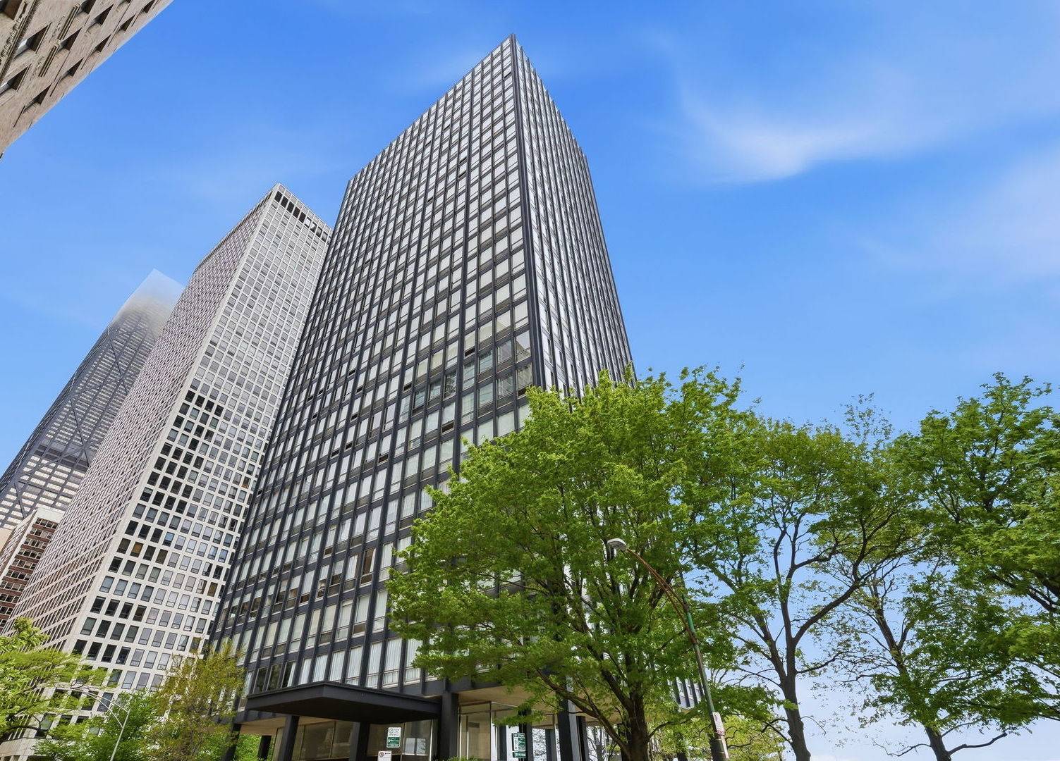 860 N LAKE SHORE DR #3K, Chicago, IL 60611