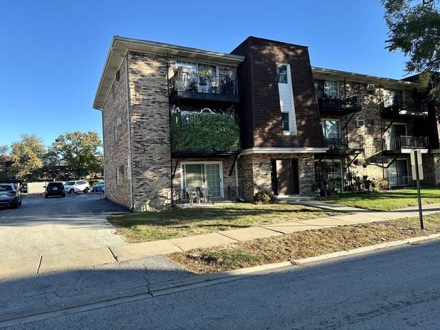 7008 Oconnell DR #201, Chicago Ridge, IL 60415