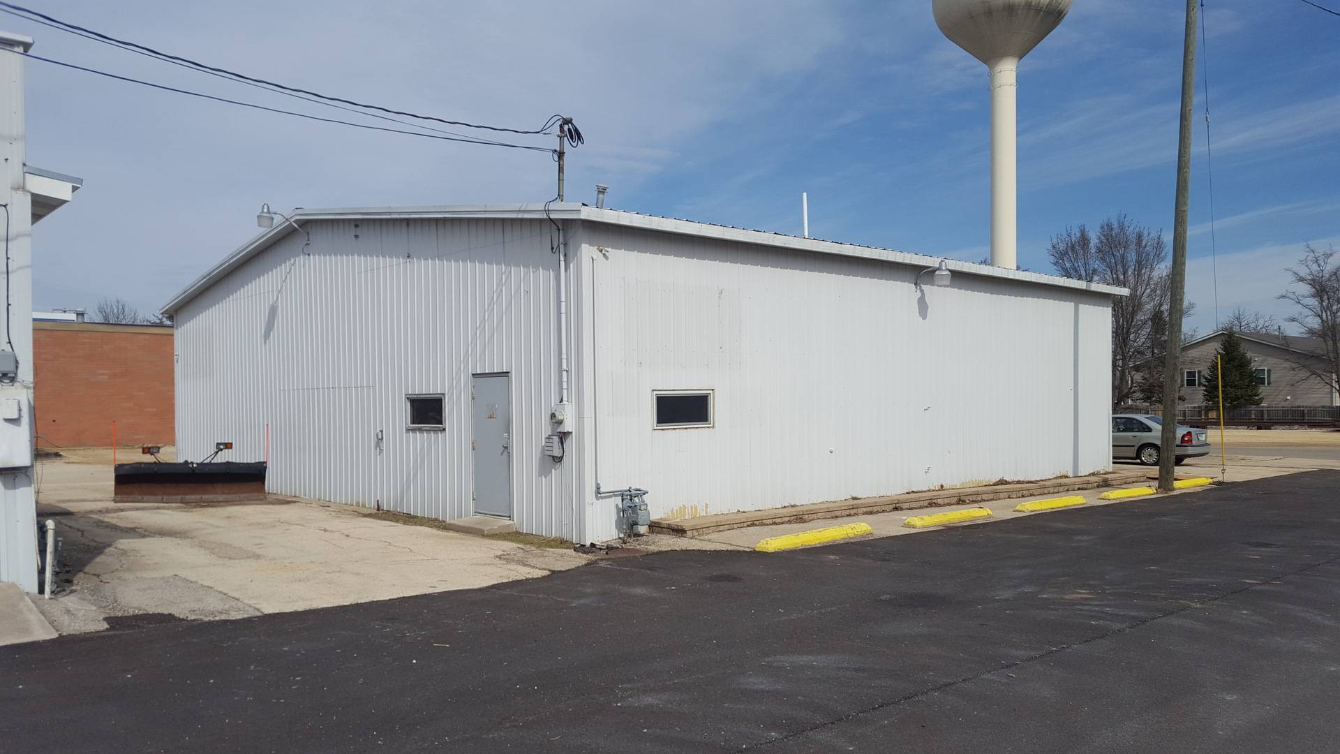 120 N 4th ST, Kirkland, IL 60146