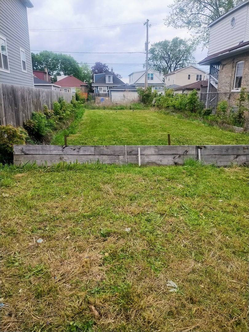 4848 W Potomac AVE, Chicago, IL 60651