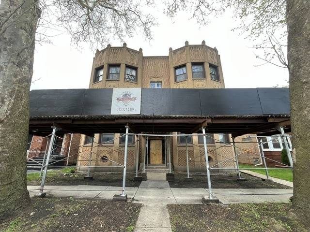 8620 S Drexel AVE, Chicago, IL 60619