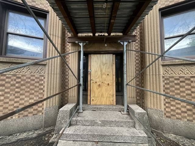 8620 S Drexel AVE, Chicago, IL 60619
