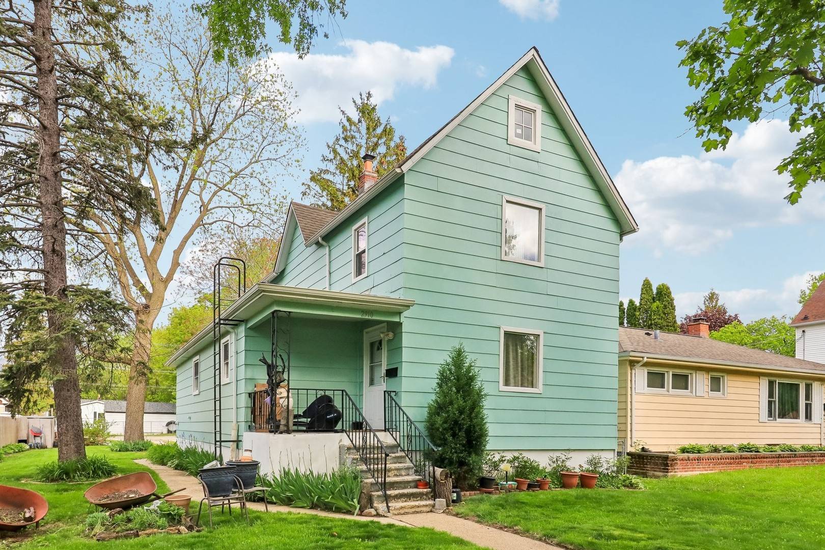 2910 Ezekiel AVE, Zion, IL 60099