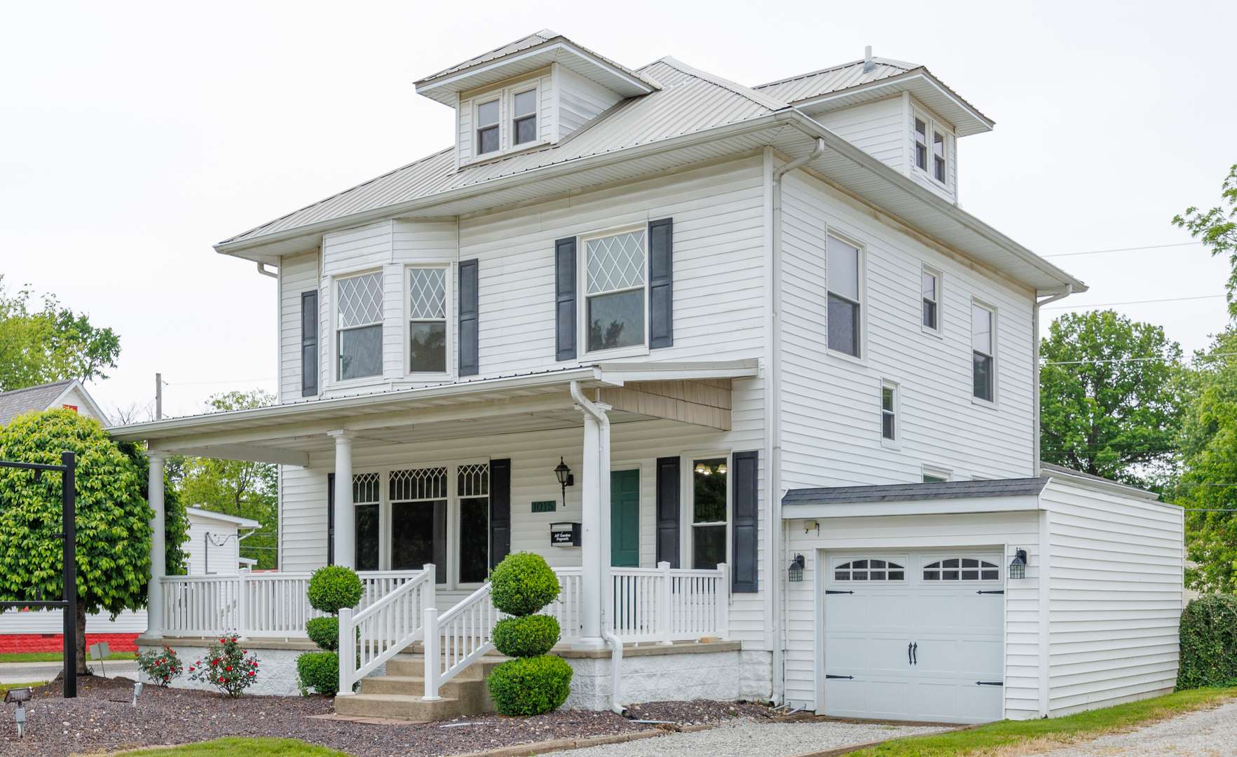 1015 W Main ST W, Salem, IL 62881