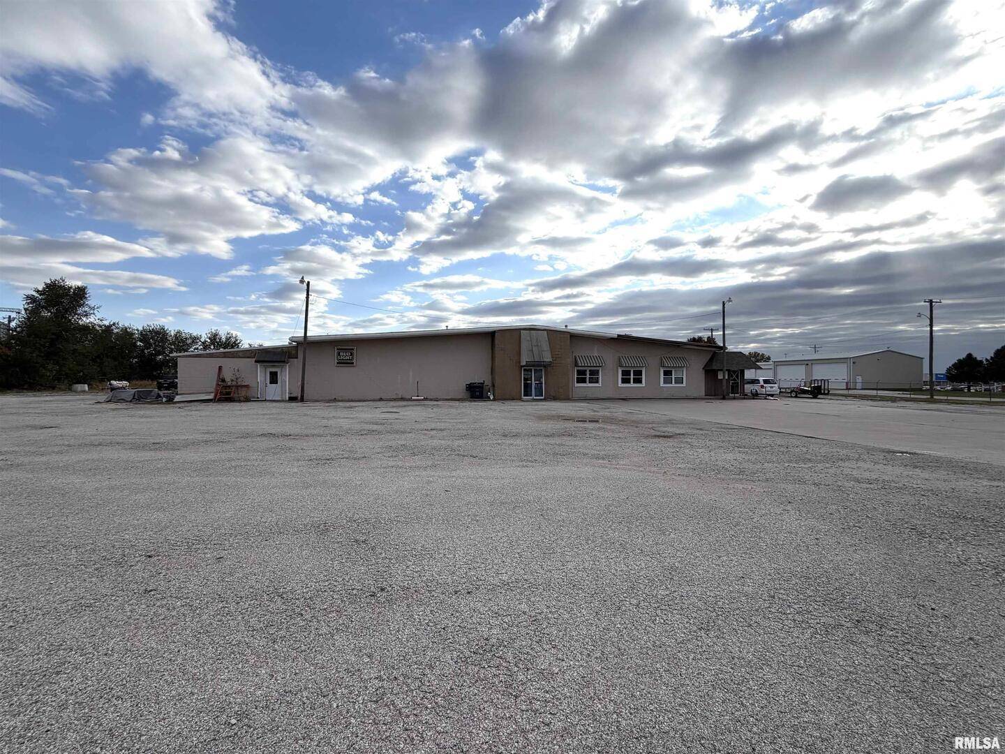 1708 SE 3rd ST, Aledo, IL 61231