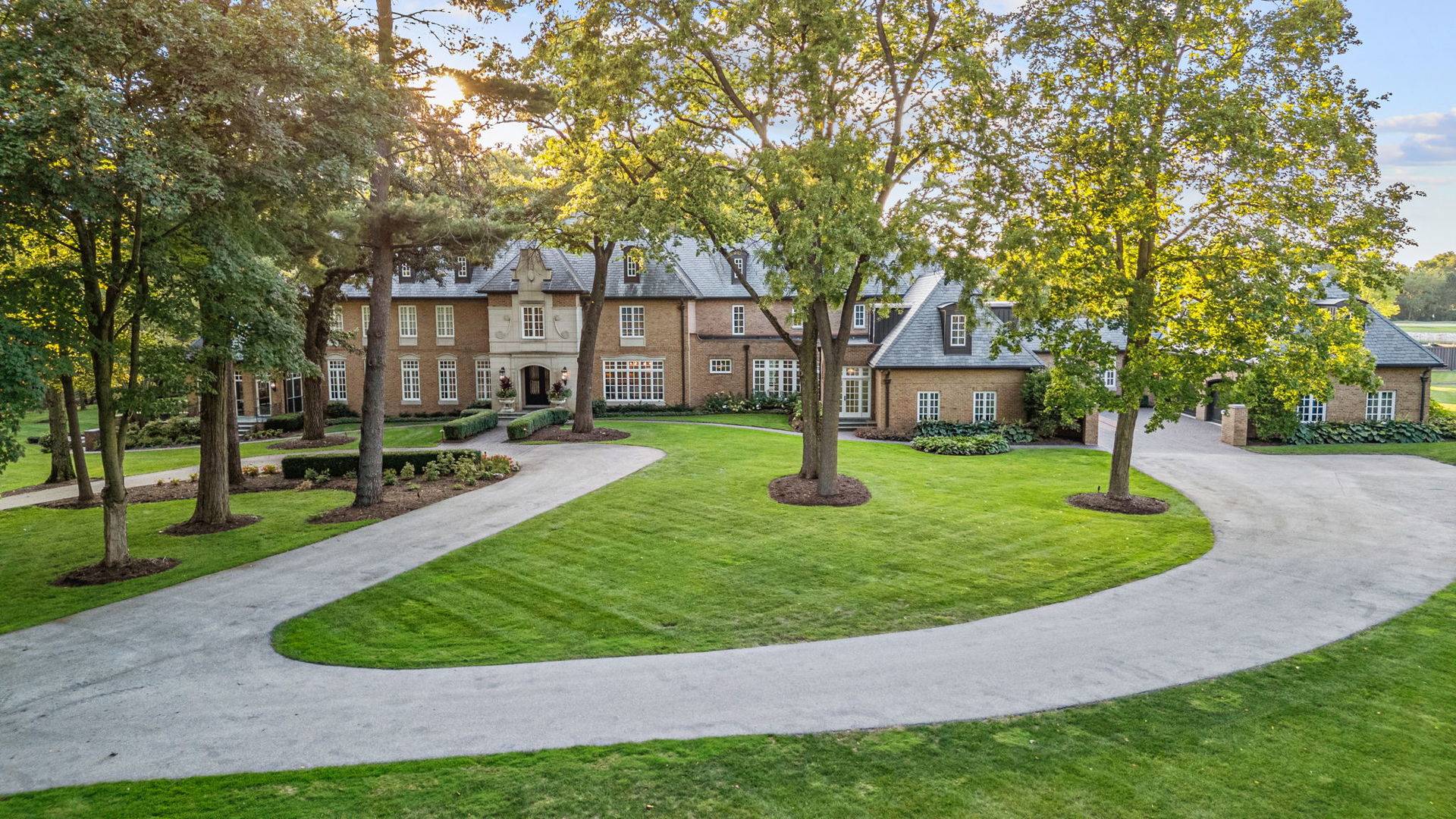 5021 Minkler RD, Yorkville, IL 60560