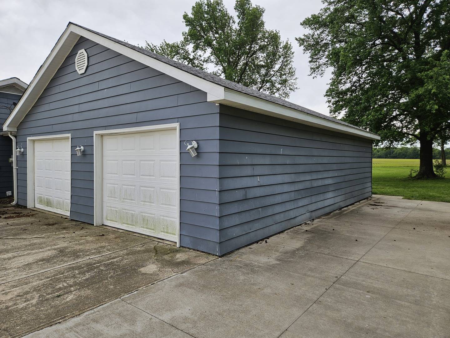 418 S 1st ST, Clay City, IL 62824
