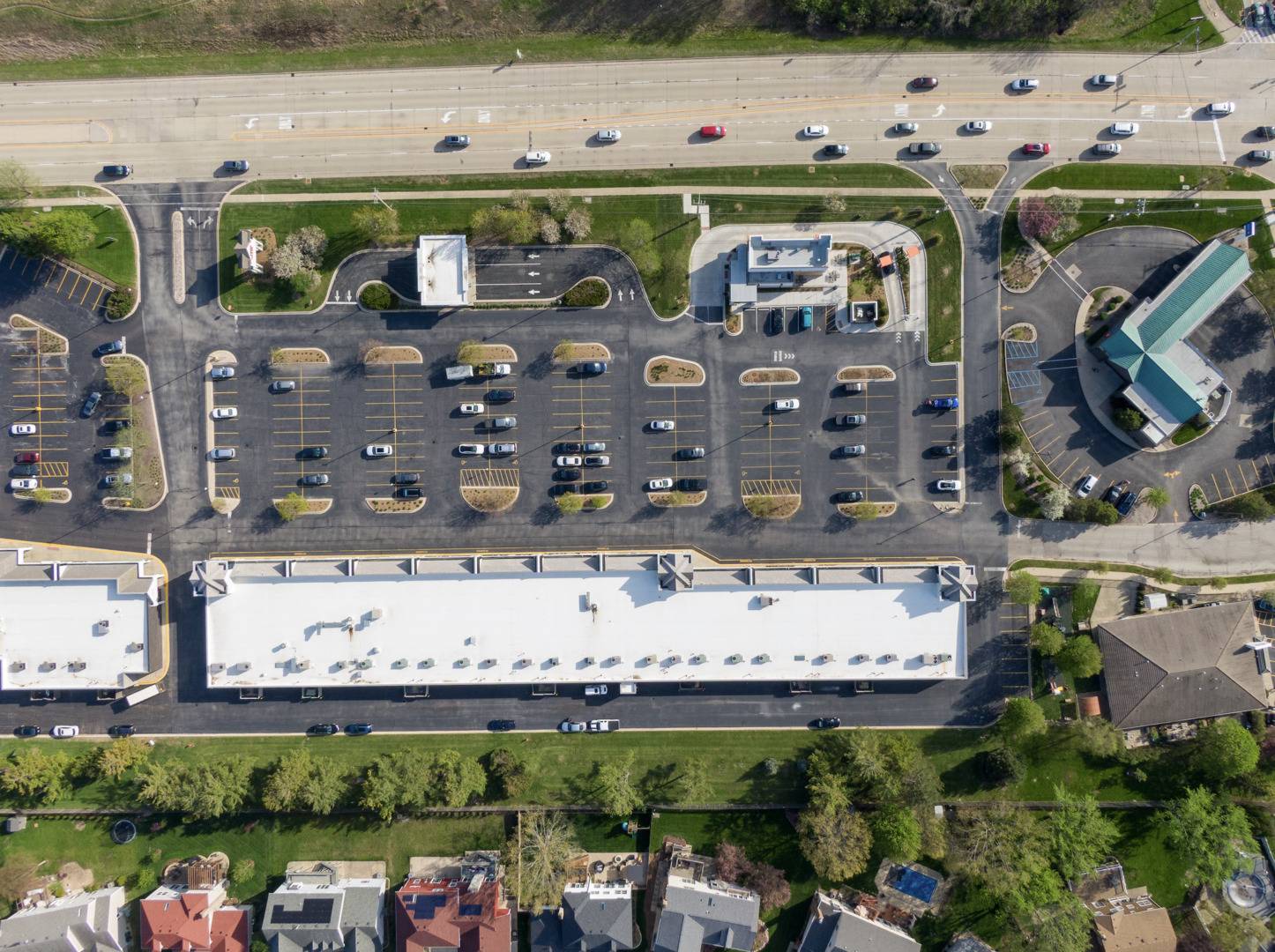 1600 W Algonquin RD, Hoffman Estates, IL 60192