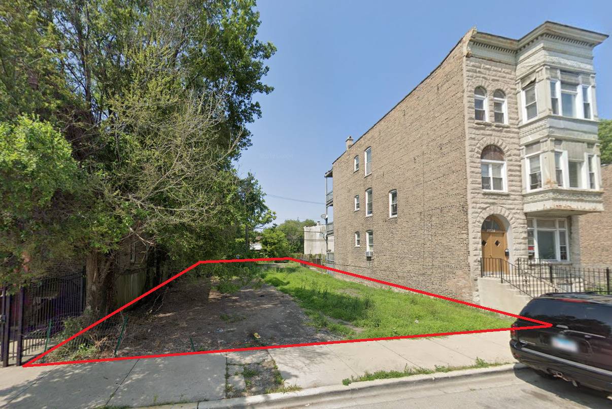 2722 W Gladys ST, Chicago, IL 60612