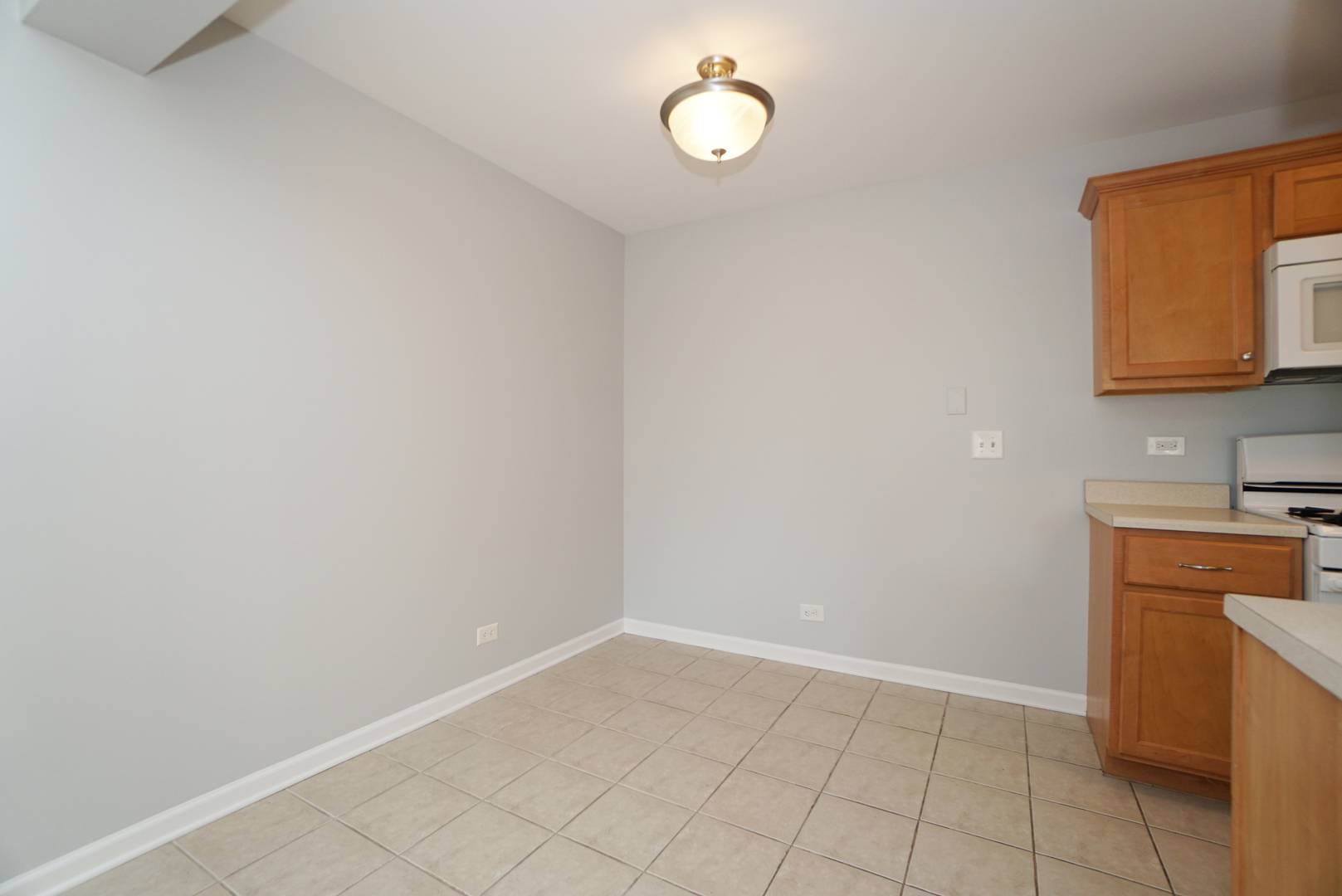 223 Harvest CT, Vernon Hills, IL 60061